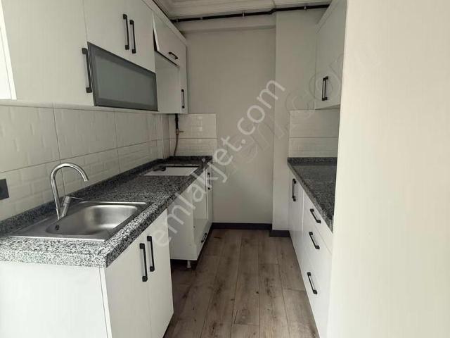 Panoramadan Metroya Yakın 3+1 115 M2 Çok Kullanşlı Arakat Daıre
