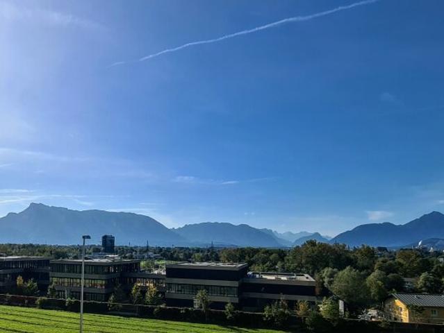 PANORAMALAGE IN BERGHEIM: Stylische 88 m² Erstbezugs Wohnung mit Sonnenbalkon!