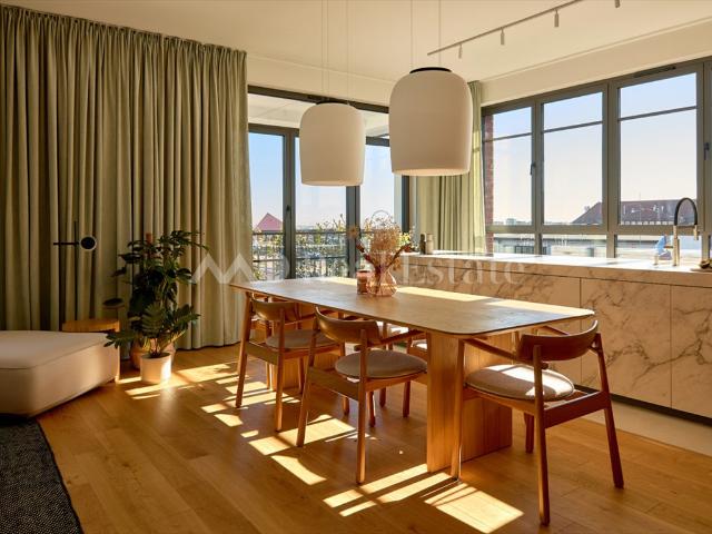 Panoramiczny apartament 103 m² z tarasem i wysokimi sufitami