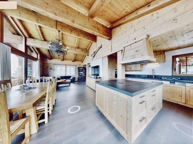Panoramic and luxury chalet for rent/sale