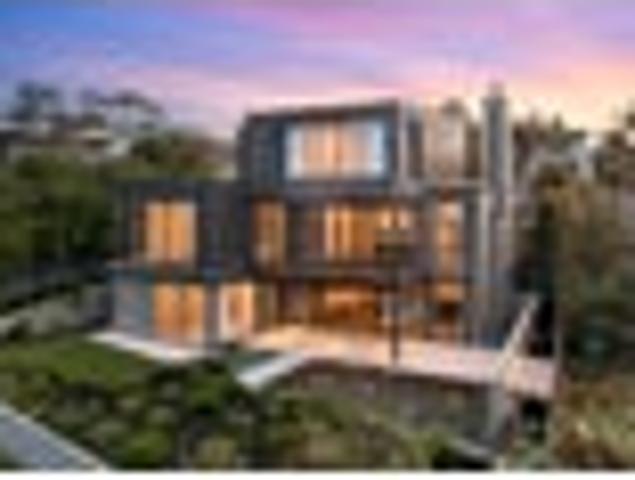 Panoramic Seaview Masterpiece Like New!