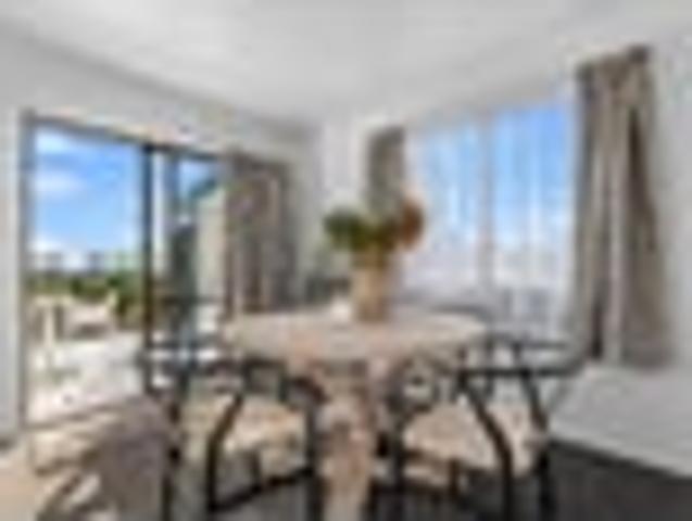 PANORAMIC VIEWS AND RENOVATED TOO!
