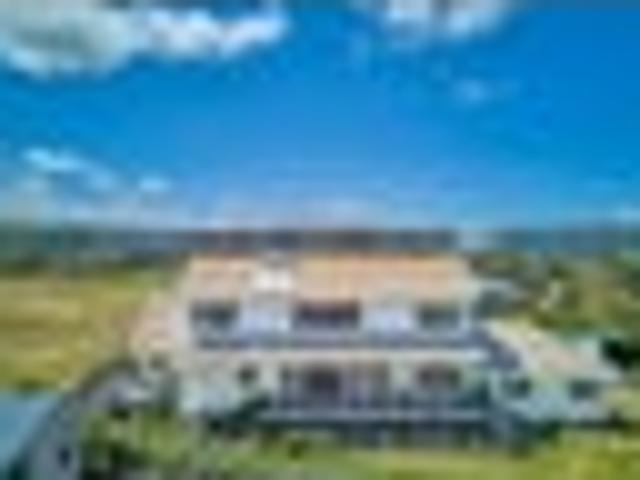 Panoramic Views & Timeless Design