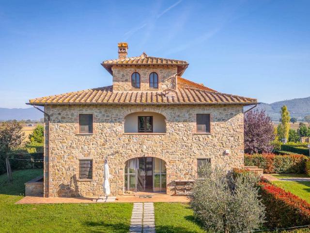Panoramica Dell'immobile E Posizione 411m² Cortona