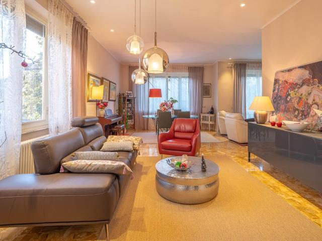 Panoramica Dell'immobile E Posizione 440m² Pienza