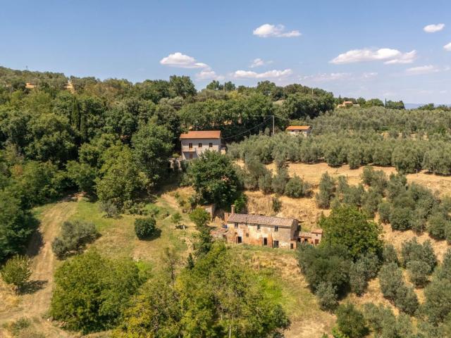 Panoramica Dell'immobile E Posizione 537m² Montepulciano