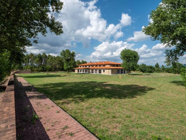 Panoramica Dell'immobile E POSIZIONE 575m² Arezzo