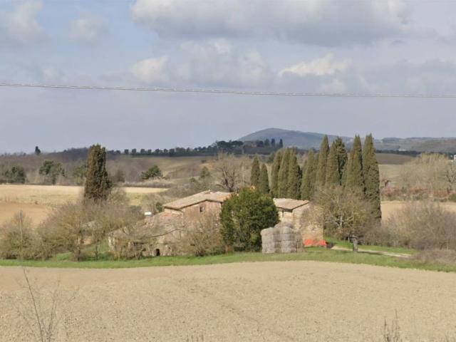 Panoramica Dell'immobile E POSIZIONE 630m² Torrita di Siena