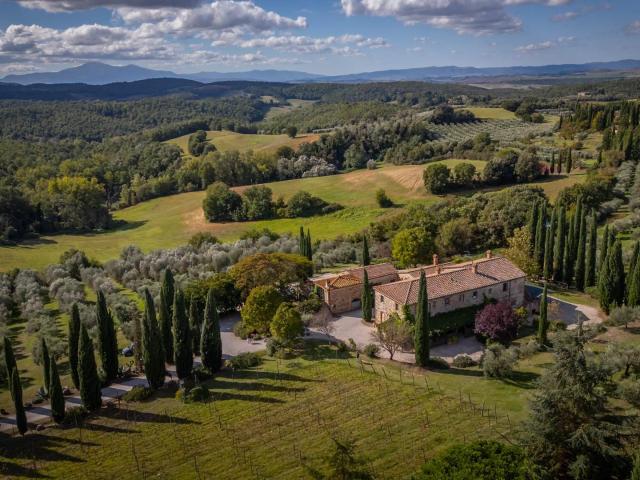 Panoramica Dell'immobile E POSIZIONE 801m² Asciano