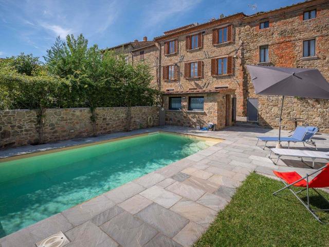 Panoramica dell'immobile e posizione 214m² Sinalunga