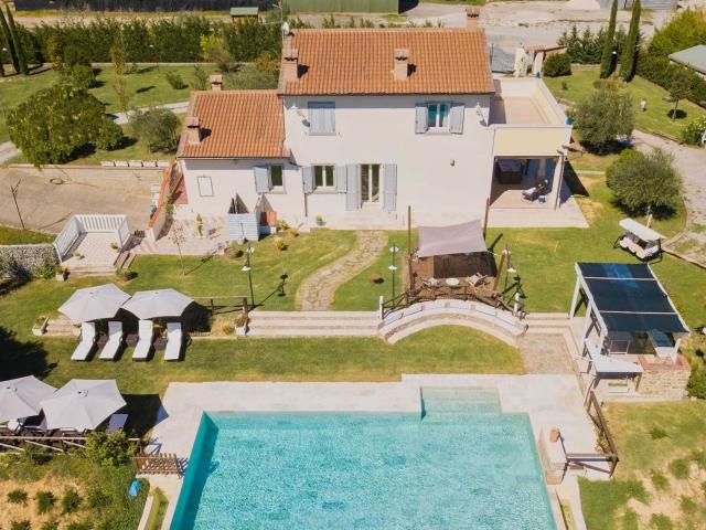 Panoramica Dell'immobile E POSIZIONE 298m² Cortona