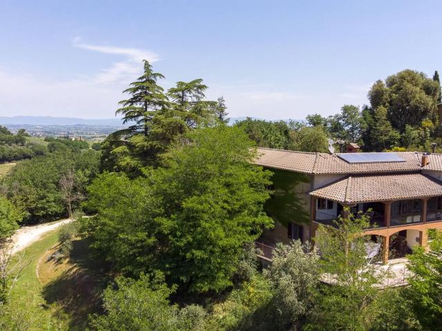 PANORAMICA DELL'IMMOBILE E POSIZIONE 300m² Montepulciano