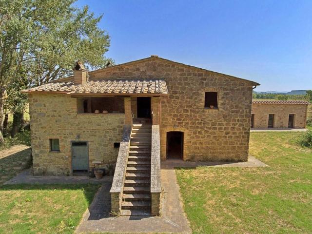 Panoramica Dell'immobile E POSIZIONE 388m² Sarteano