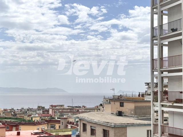 PANORAMICO E LUMINOSO APPARTAMENTO