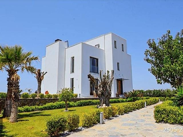 Panoramik Manzaralı Lüks Malikane