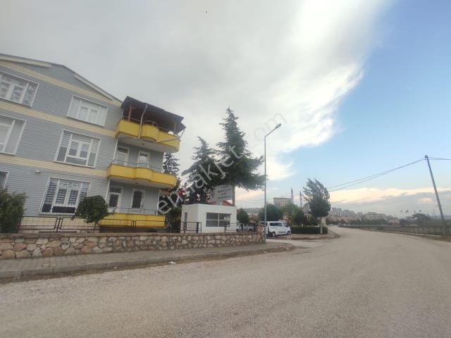 Panoramik Teraslı Tripleks 7+1 Satılık Bahçeli Köşe Başı Villa