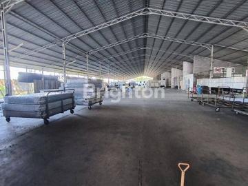 Pabrik dijual di Boja, Kendal