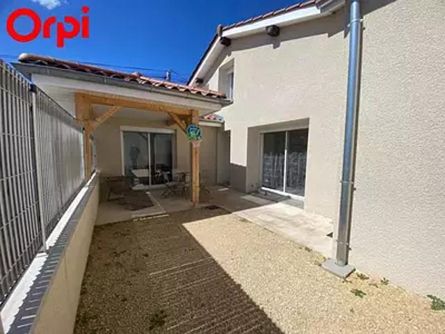 Pact 38270 Location maison 3 pièces t3 terrasse