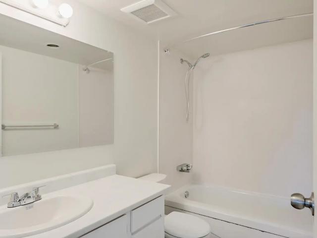 Pacific Village II Apartments