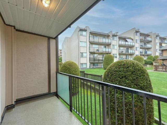 Pacific Village II Apartments — One Bedroom Townhouse