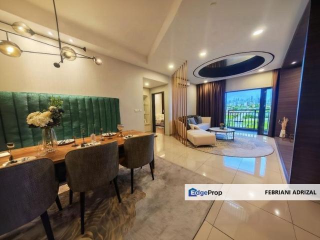 Padang Residences, Kota Semarak
