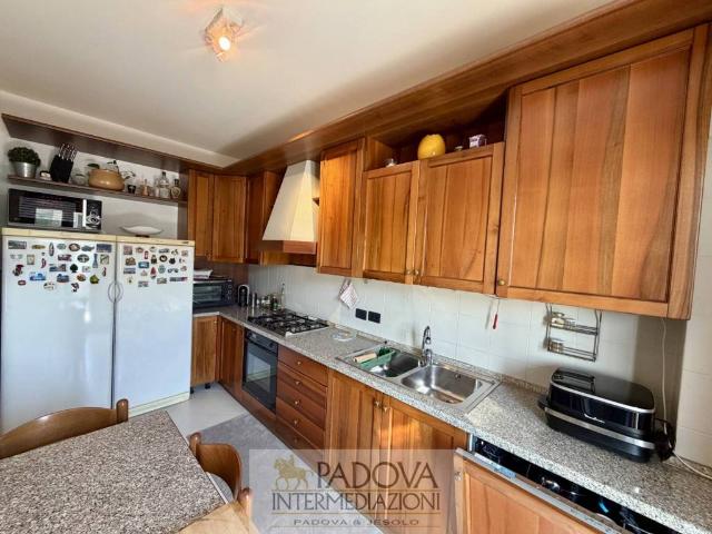 PADOVA 2000: 2 CAMERE CON TERRAZZO DISPONIBILE DAL 01/09