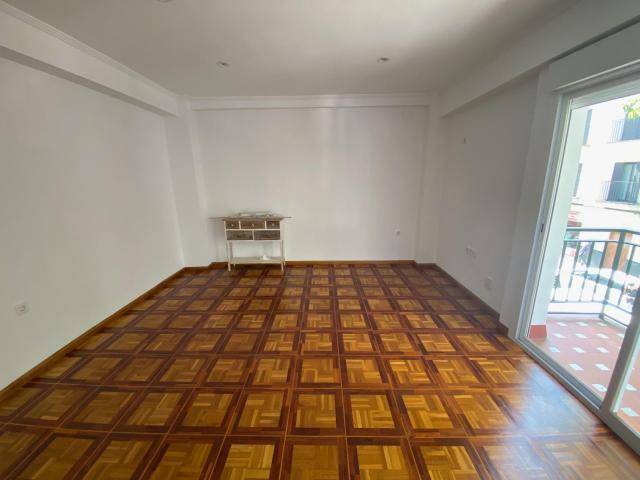 PAGÉS DEL CORRO. VIVIENDA EN ALQUILER SIN MUEBLES