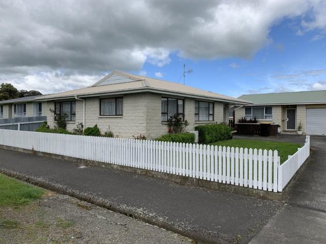 pahiatua, 2 bedrooms