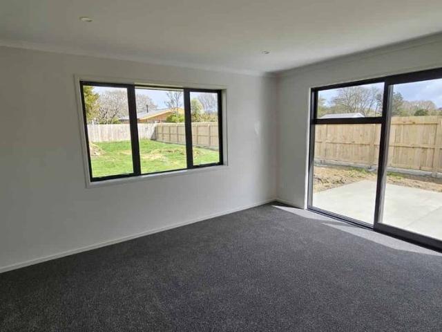 PAHIATUA 3 BEDROOMS