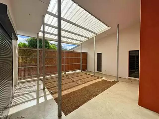 Païta 98889 Location maison 4 pièces t4 terrasse