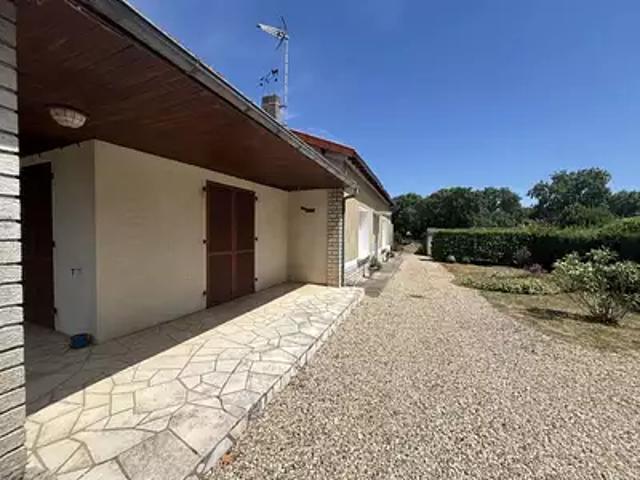 Paizay Naudouin Embourie 16240 Achat / Vente maison 5 pièces t5 parking