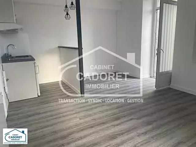 Paimboeuf 44560 Location appartement 1 pièce t1 au dernier étage cave