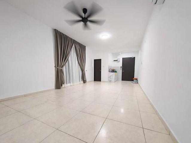 Painted Studio unit at Skudai Prime Location walk to market