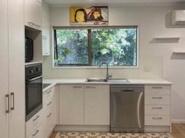 pakuranga, 3 bedrooms
