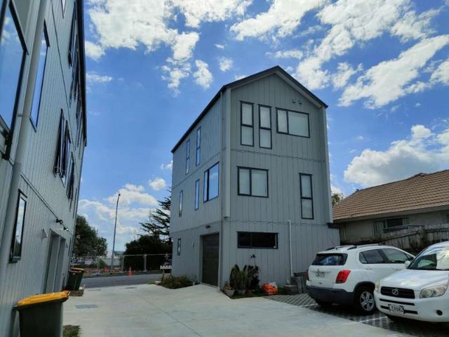 pakuranga, 3 bedrooms