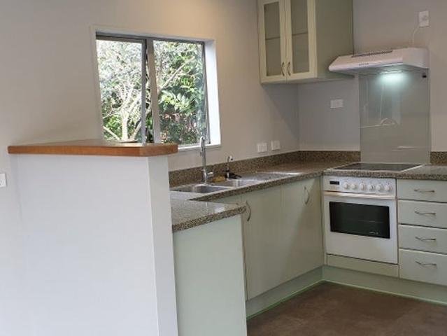 pakuranga, 2 bedrooms