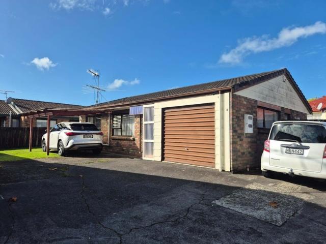 pakuranga, 2 bedrooms
