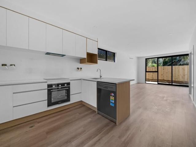 pakuranga, 2 bedrooms