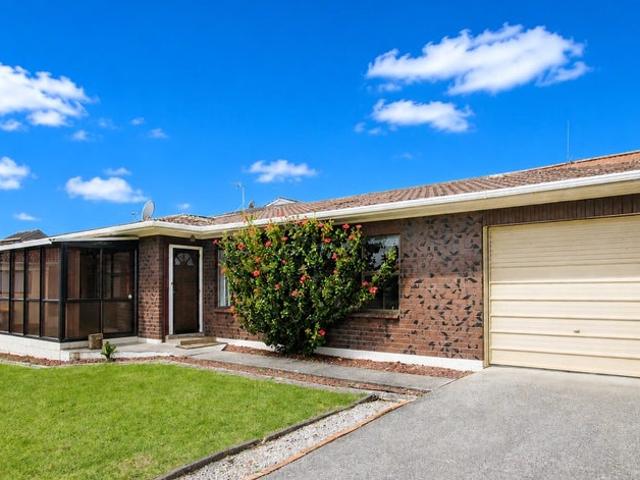 pakuranga, 2 bedrooms