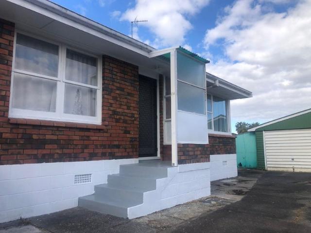 pakuranga, 2 bedrooms