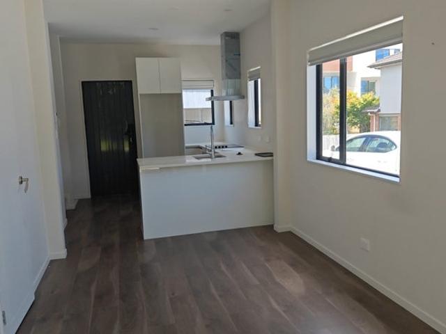 pakuranga, 2 bedrooms
