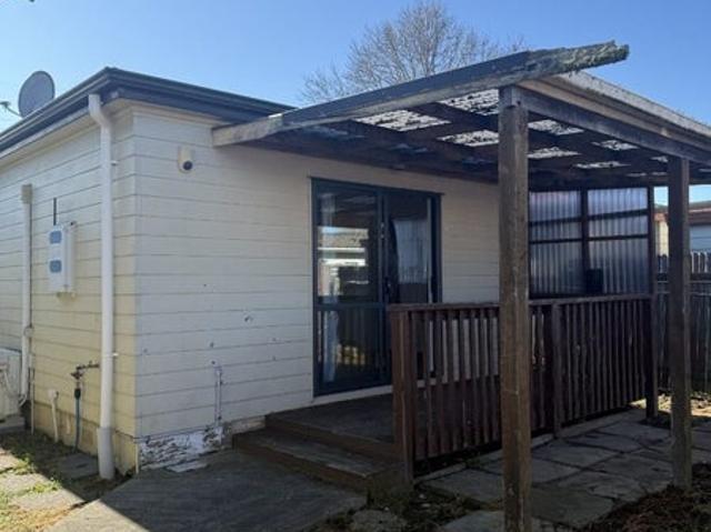 pakuranga, 2 bedrooms