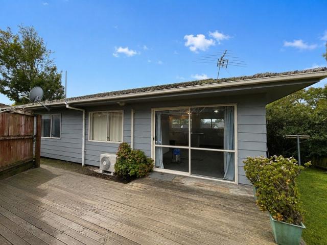 pakuranga, 2 bedrooms