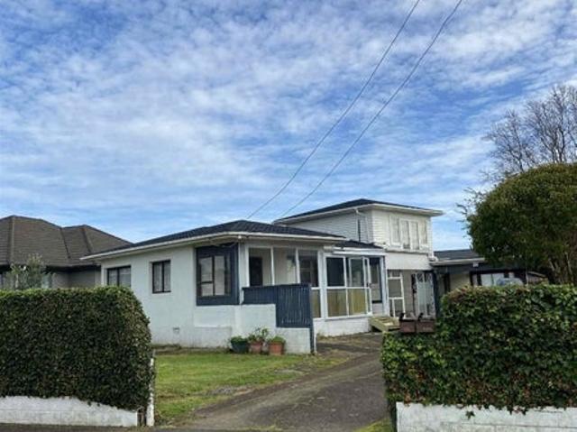 pakuranga, 2 bedrooms