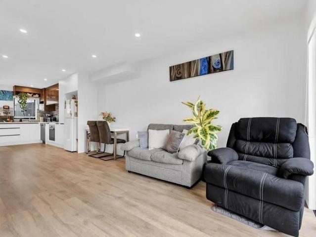 pakuranga, 2 bedrooms