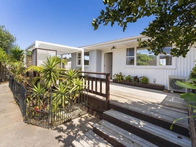 pakuranga, 2 bedrooms