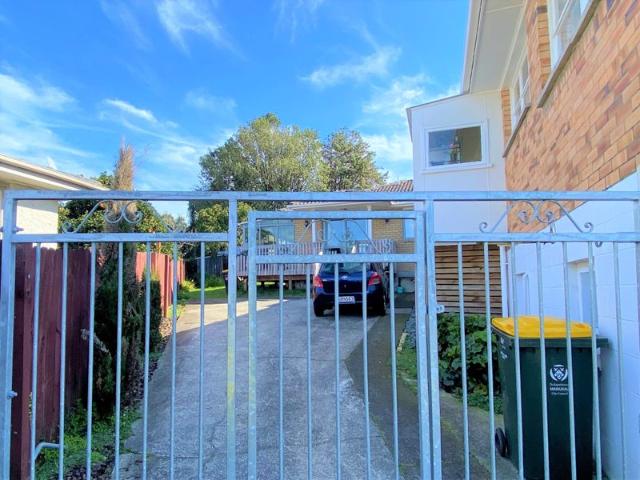 pakuranga heights, 2 bedrooms