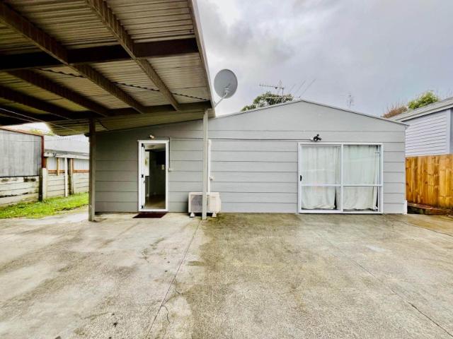 pakuranga heights, 2 bedrooms