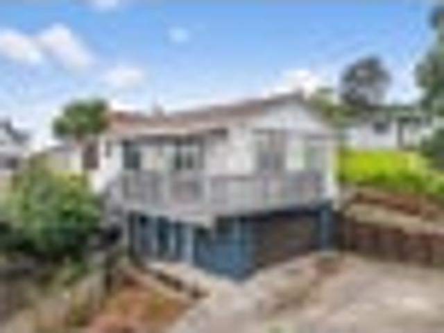 Pakuranga Heights, 3 bedrooms, $700 pw