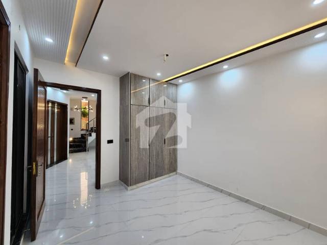 Pak Arab Housing Society Flat Sized 320 Square Feet